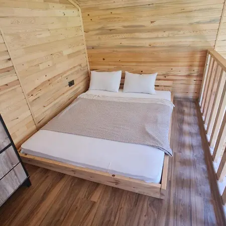 Reflections Camp * ファラリア