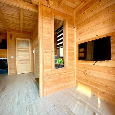 キャンプ場 Reflections Camp ファラリア