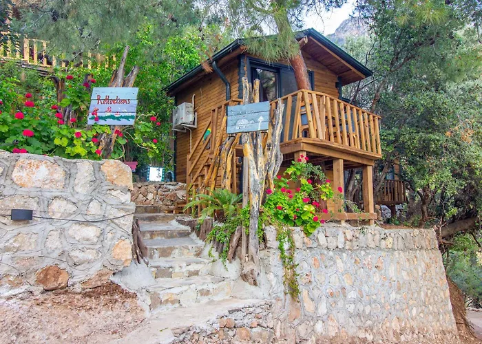 אתר קמפינג Reflections Camp פאראליה