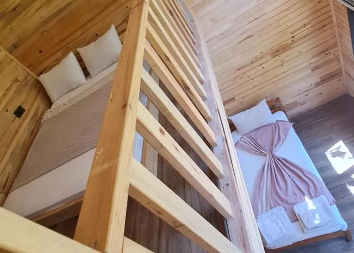 Reflections Camp אתר קמפינג פאראליה